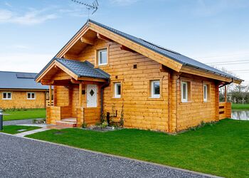 Holly Tree Lodge - Holly Tree Lodges, York