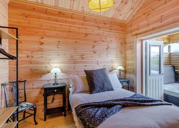 Holly Tree Lodge PF - Holly Tree Lodges, York