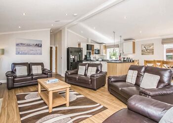 Luxury 4 Hot Tub Lodge (Pet) - Hunters Quay, Hunters Quay, Argyll