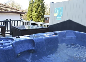 Oak Platinum 4 Lodge