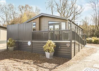 Luxury 2 bed Hot Tub Lodge (Pet) - Hunters Quay, Hunters Quay, Argyll