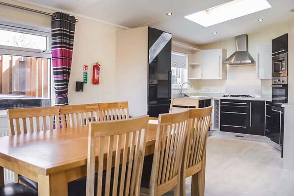 Luxury 4 Hot Tub Lodge (Pet) - Hunters Quay, Hunters Quay, Argyll