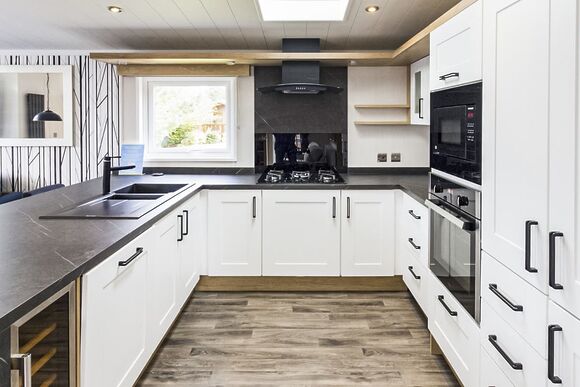 Luxury 3 bed Hot Tub Lodge (Pet) - Hunters Quay, Hunters Quay, Argyll