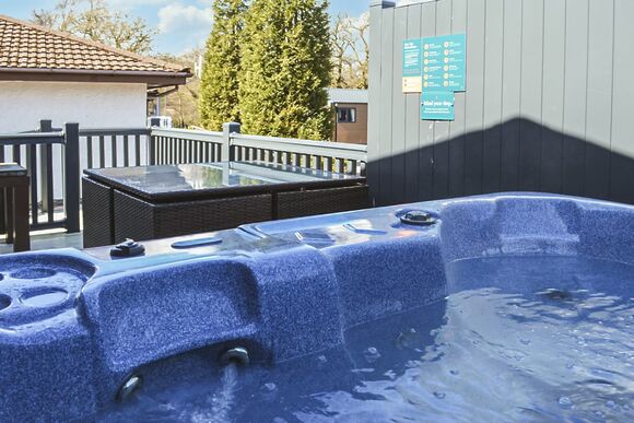 Luxury 2 bed Hot Tub Lodge (Pet) - Hunters Quay, Hunters Quay, Argyll