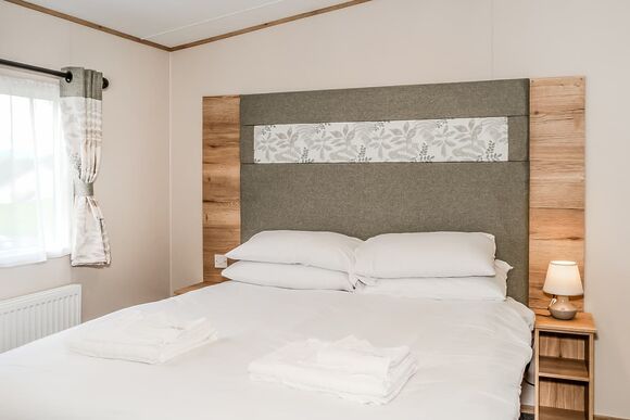 Exclusive Holly Caravan (Sleeps 4, Dog Friendly) - Heather View Holiday Park, Stanhope, Co Durham
