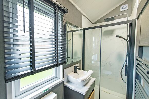 New The Hideaway with Hot Tub (Sleeps 6) - Heather View Holiday Park, Stanhope, Co Durham