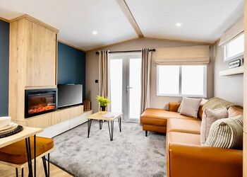 Luxury Leisure Hot tub - Hanworth Country Park, Potterhanworth