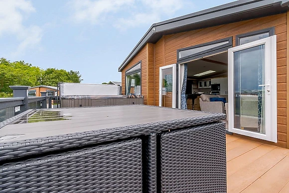 Luxury Lodge Hot Tub 