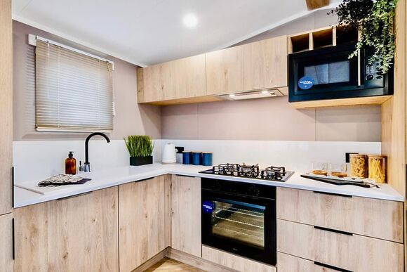 Luxury Leisure Hot tub - Hanworth Country Park, Potterhanworth