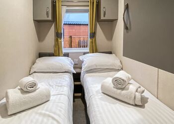 Superior Holiday Home Hot Tub 6 - Holmans Wood, Chudleigh