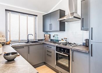 Luxury Holiday Home Hot Tub 4 - Holmans Wood, Chudleigh