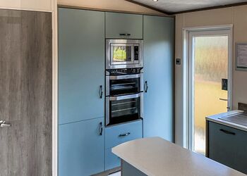 Superior Caravan Hot Tub 4 - Holmans Wood, Chudleigh