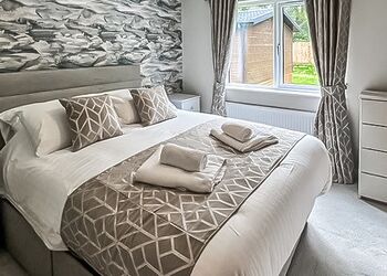 Comfort Plus Lodge 8 - Holmans Wood, Chudleigh