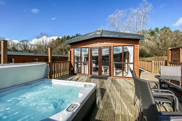 Superior Holiday Home Hot Tub 6 - Holmans Wood, Chudleigh