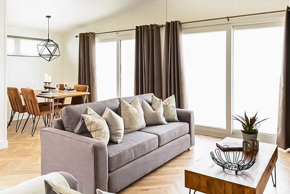 Superior Lodge Hot Tub 6 - Holmans Wood, Chudleigh