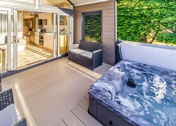 Pladda Pod with Hot Tub S, Pladda Pod with Hot Tub - Heads of Ayr Holiday Park, Ayr