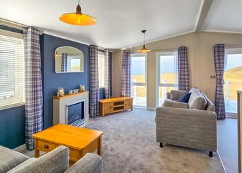 Jura Premier Lodge with Hot Tub - Heads of Ayr Holiday Park, Ayr