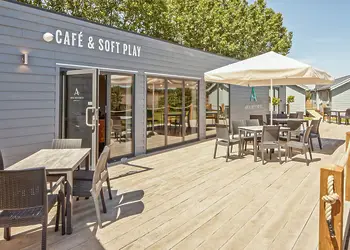 The Bay Colwell, Freshwater, Colwell Bay