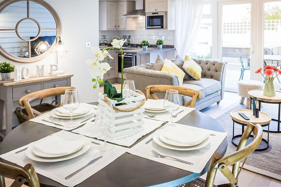 6 Berth Luxury Cottage with Hot Tub (Pet) - The Bay Colwell, Freshwater, Colwell Bay