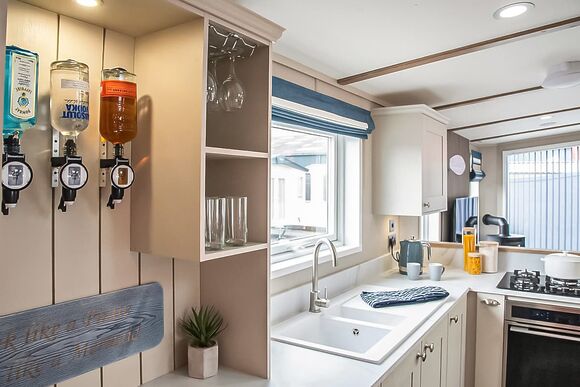 Stargazer 7 berth caravan hot tub (Pet) - St Ives Bay Beach Resort, Hayle