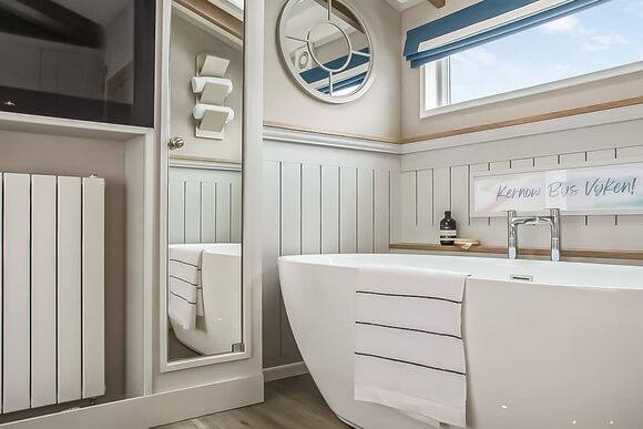 Stargazer 7 berth caravan hot tub sea view (Pet) - St Ives Bay Beach Resort, Hayle