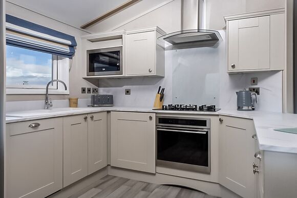 Thalassa 10 berth Lodge hot tub (Pet) - St Ives Bay Beach Resort, Hayle