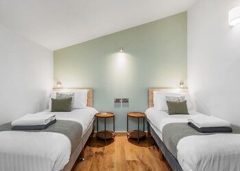 Classic Golden Oak 4 - Keldy, Nr Pickering