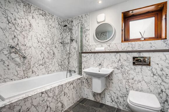 Classic White Willow Premium 2 - Keldy, Nr Pickering