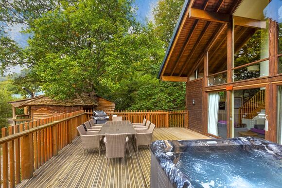 Classic Golden Oak Treehouse - Keldy, Nr Pickering