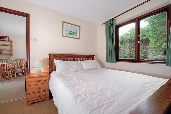 Silver Bungalow 2 (Sleeps 6)