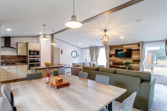 Brayford Lodge - Kenwick Woods, Louth, Lincolnshire Wolds