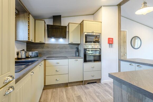 Brayford Lodge Spa - Kenwick Woods, Louth, Lincolnshire Wolds