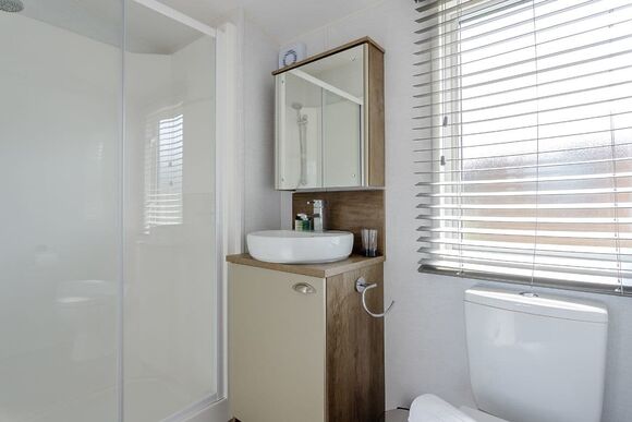 Alford Spa (Pet) - Kenwick Woods, Louth, Lincolnshire Wolds