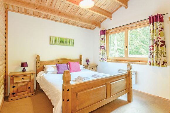 Cedar Lodge (Pet) - Kenwick Woods, Louth, Lincolnshire Wolds