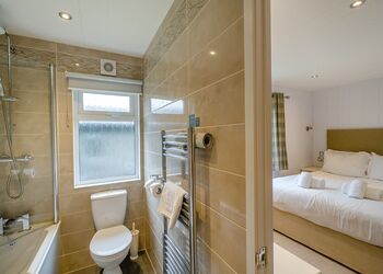 Uvedale Premier Select - Keswick Reach Lodge Retreat, Bewaldeth, Keswick