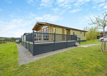 Turner Premier 3 - Keswick Reach Lodge Retreat, Bewaldeth, Keswick