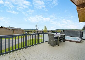 Turner Premier 3 - Keswick Reach Lodge Retreat, Bewaldeth, Keswick