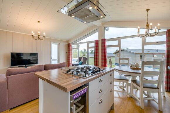 Keswick Reach Lodge Retreat