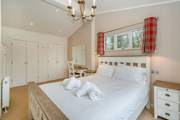 Keswick Reach Lodge Retreat