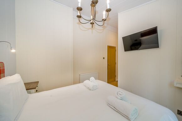 Turner 4 - Keswick Reach Lodge Retreat, Bewaldeth, Keswick