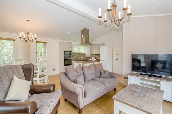 Uvedale - Keswick Reach Lodge Retreat, Bewaldeth, Keswick