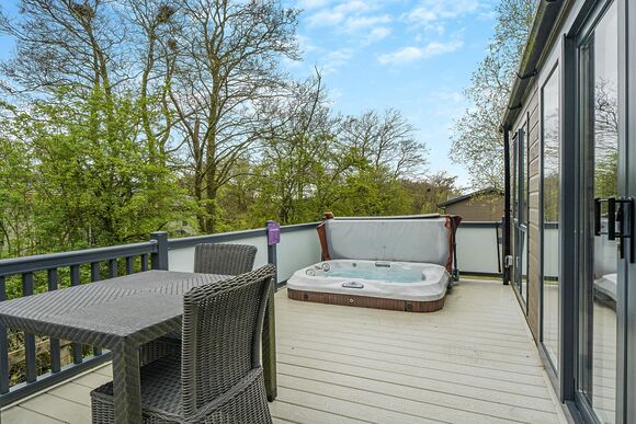 Ruskin Premier 1 - Keswick Reach Lodge Retreat, Bewaldeth, Keswick