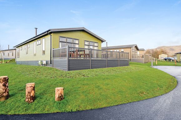 Coleridge Log Burner - Keswick Reach Lodge Retreat, Bewaldeth, Keswick