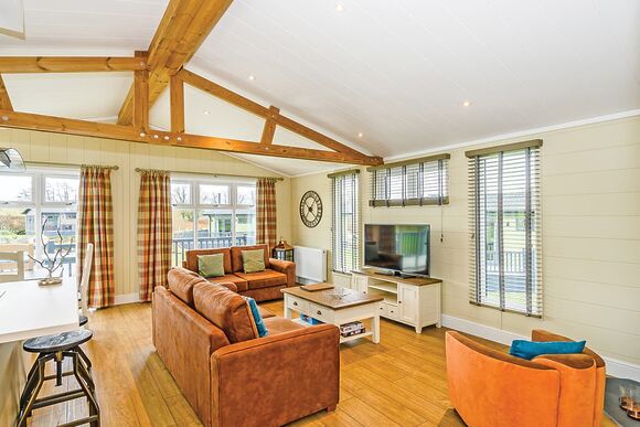 Coleridge Log Burner - Keswick Reach Lodge Retreat, Bewaldeth, Keswick