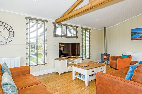 Coleridge Log Burner - Keswick Reach Lodge Retreat, Bewaldeth, Keswick