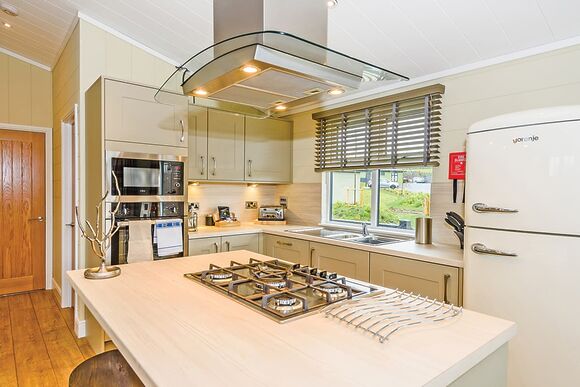 Coleridge Log Burner - Keswick Reach Lodge Retreat, Bewaldeth, Keswick