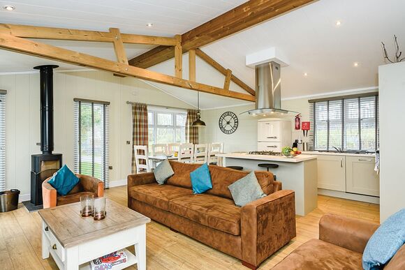 Turner 4 Log Burner - Keswick Reach Lodge Retreat, Bewaldeth, Keswick