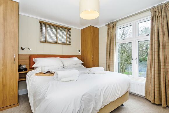 Turner 4 Log Burner - Keswick Reach Lodge Retreat, Bewaldeth, Keswick