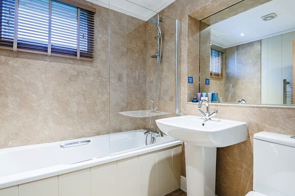 Turner 4 Log Burner - Keswick Reach Lodge Retreat, Bewaldeth, Keswick