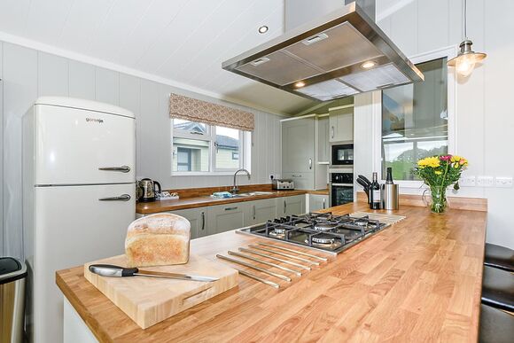 Wainwright Log Burner - Keswick Reach Lodge Retreat, Bewaldeth, Keswick